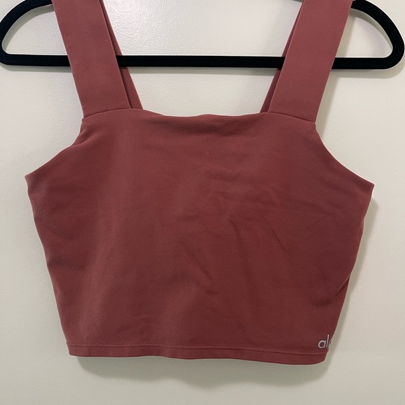 Alo Bind Fitted Bra Tank - Picture 3 of 8